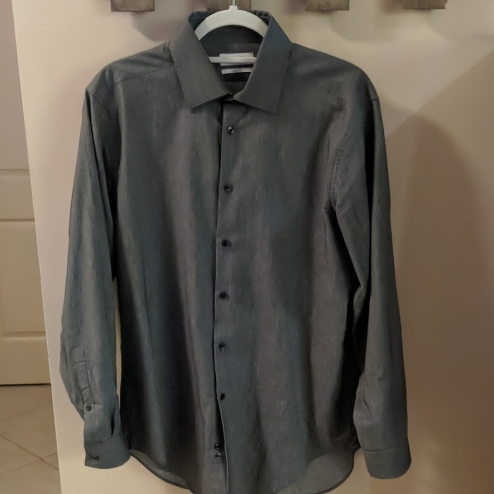 Calvin Klein long sleeve dress shirt. 16 32/33